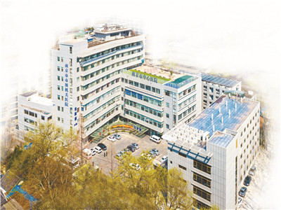 南京市中心医院（市级机关医院）